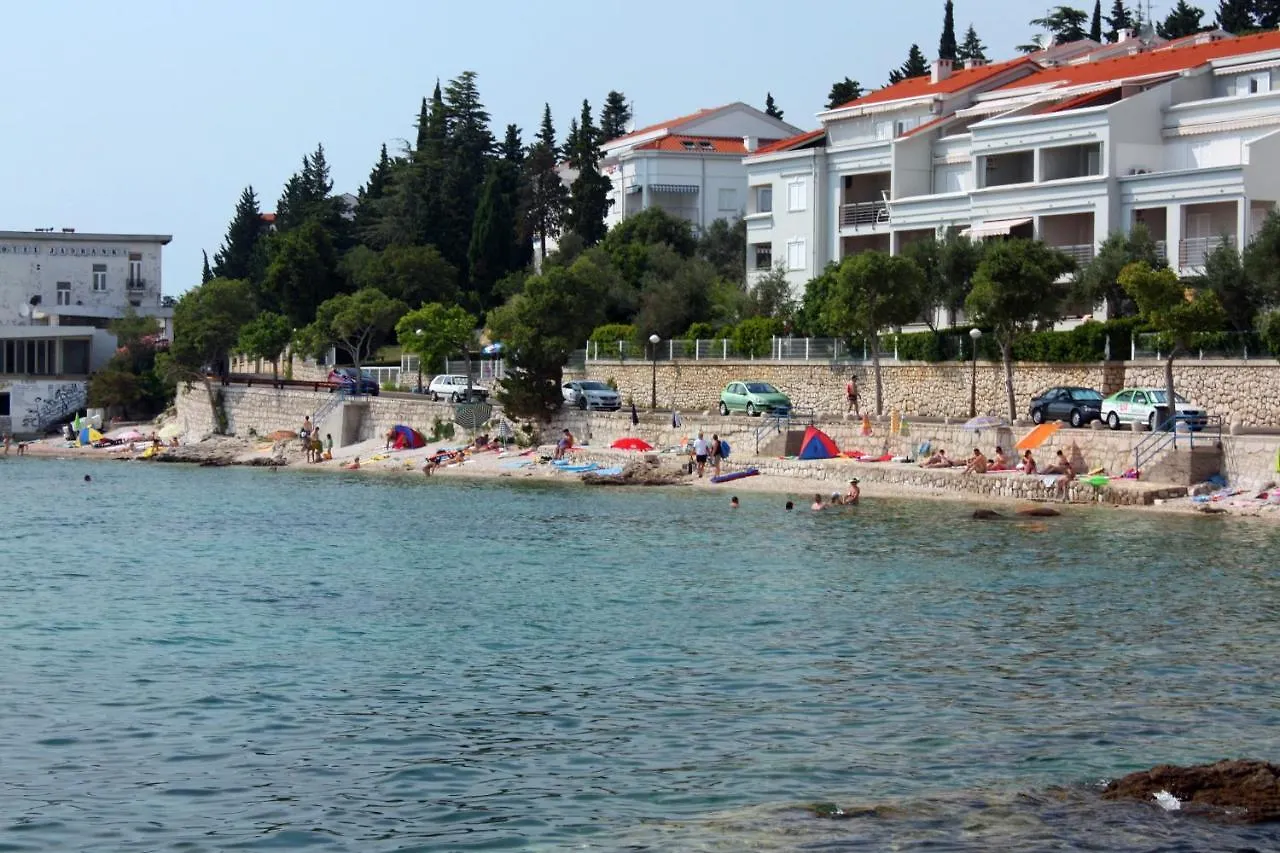 Apartments By The Sea Selce, Crikvenica - 2356 0*, Selce