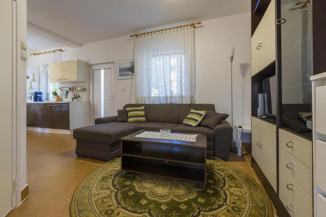 Apartments By The Sea Selce, Crikvenica - 2356