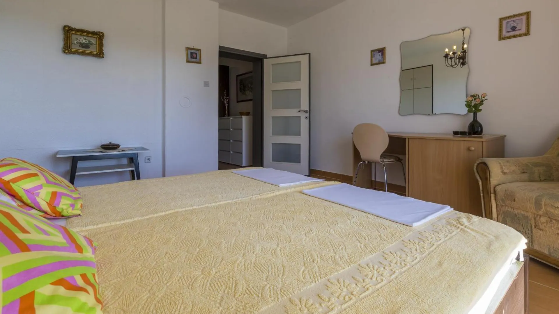 Apartments By The Sea Selce, Crikvenica - 2356 Croatia